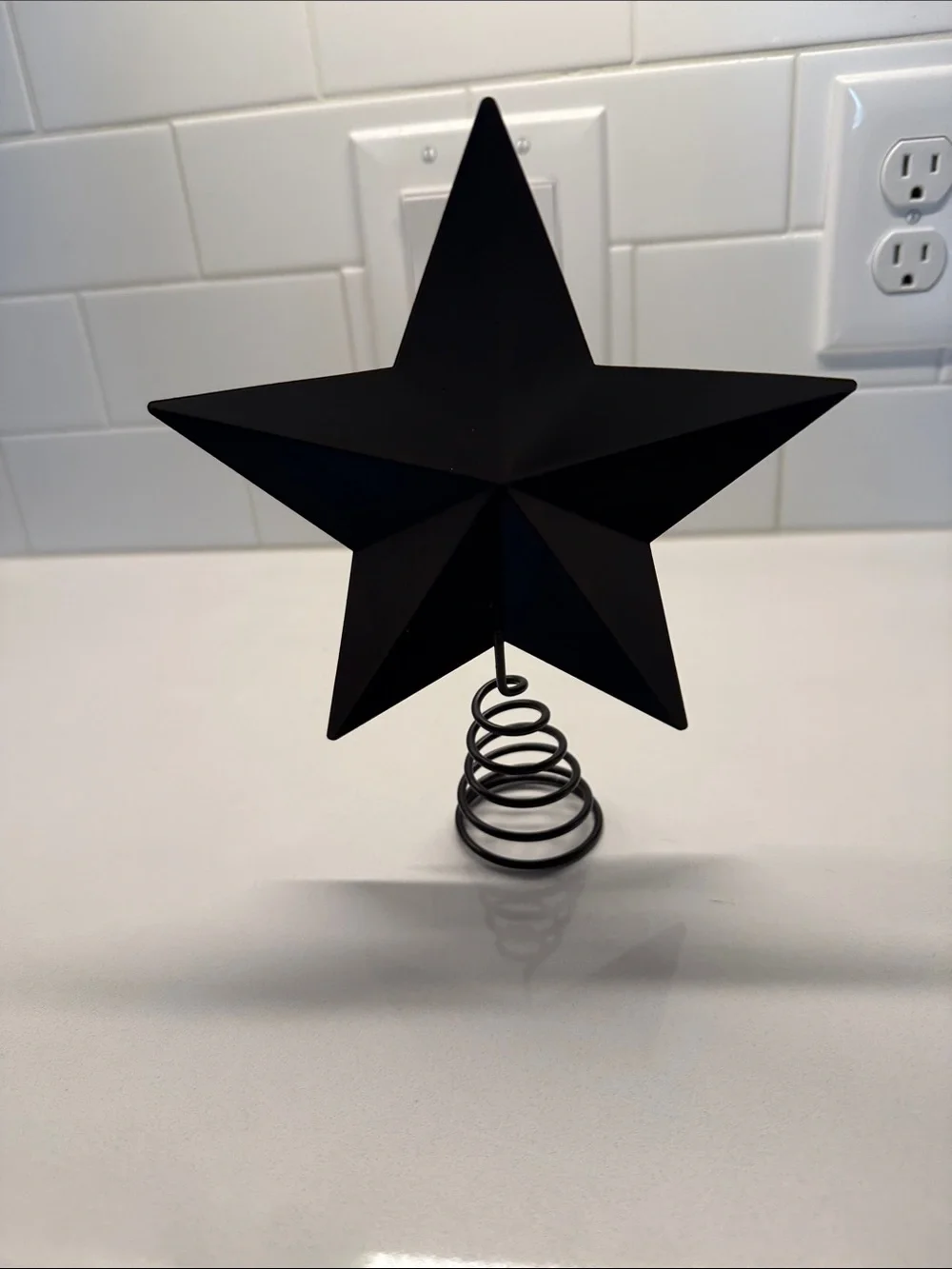 Matte Black Metal Star Tree Topper with Spiral Base